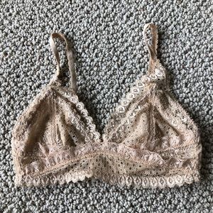urban outfitters cream bralette